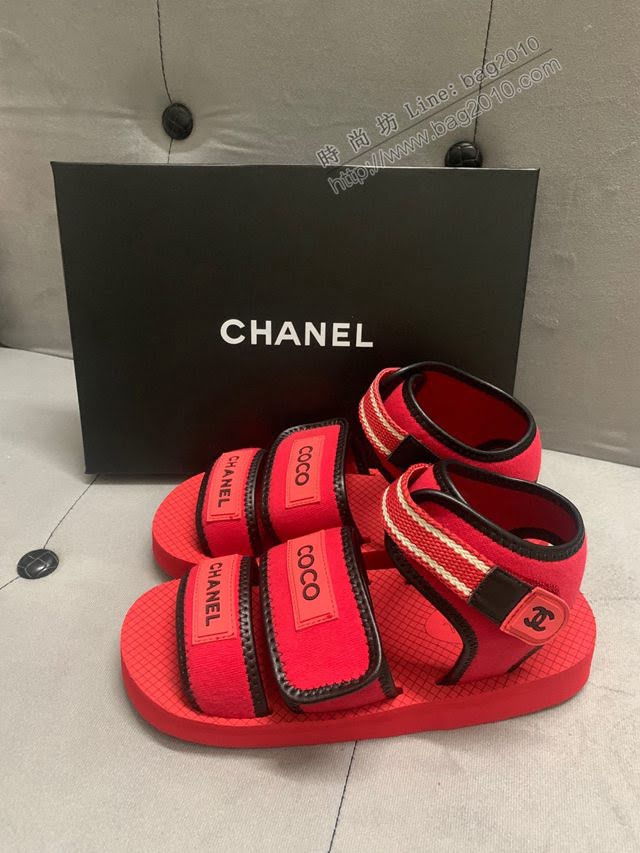 Chanel女鞋 香奈兒春夏新款字母logo涼鞋魔術貼涼鞋 Chanel沙灘鞋  naq1243